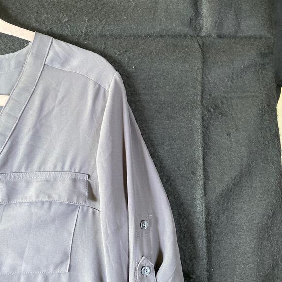 Express Womens Blouse Gray Zipper V Neck Roll Tab Sleeve Flowy Small - Picture 5 of 14